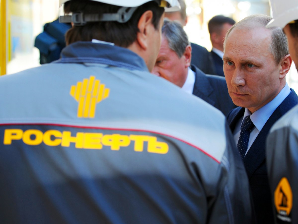 Putin visits a Rosneft refinery in the Black Sea town of Tuapse in southern Russia