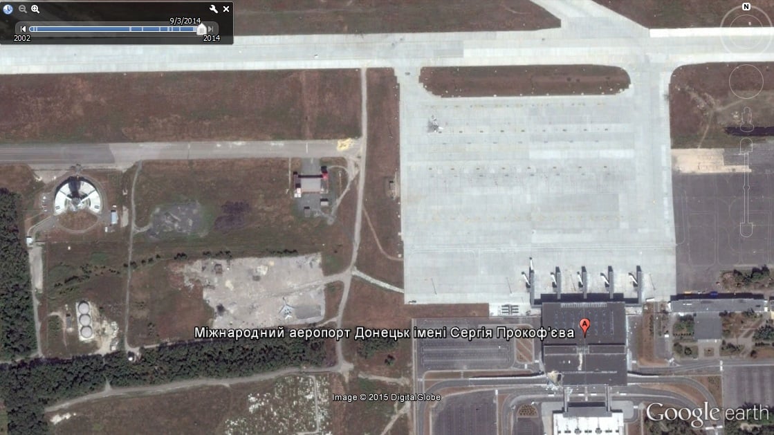 Google Earth. Разрушения Донецкого аэропорта