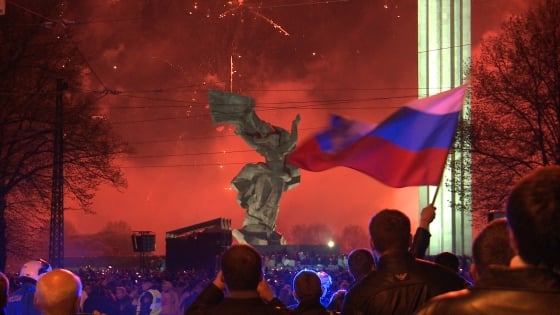 Celebrations of the anniversary of the end of WWII or Victory day, in the park in Riga, on May 9, 2015. PHOTO: Mistrus Media/Re:Baltica