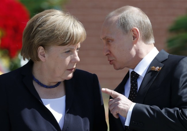 Ангела Меркель и Владимир Путин. Фото Reuters/Scanpix