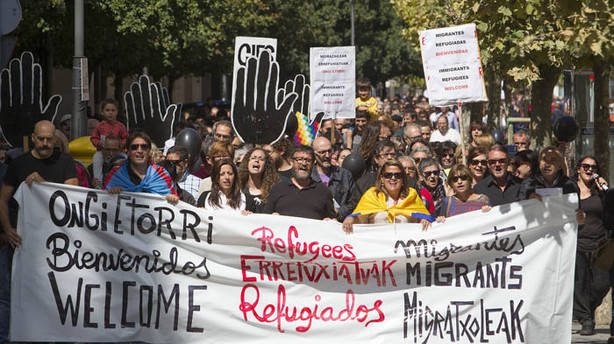 Manifestación en Pamplona en protesta por la crisis de refugiados en Europa. (MIKEL SAIZ)