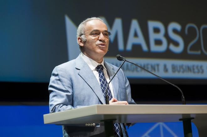 Gary Kasparov en el Management & Business Summit 2016 en Madrid. RAFAEL BRAVO / ATRESMEDIA