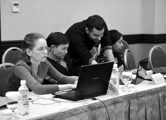 Тренеры StopFake рассказали о факт-чекинге и противостоянии пропаганде журналистам в Казахстане, политикам из Грузии и Азербайджана