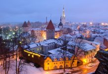 Референдум о запрете длинных штанов. Как российские СМИ придумали инициативу о присоединении Эстонии к России