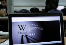 «Войны правок» в «Википедии»: почему языковые разделы энциклопедии не сходятся в оценке событий в Крыму