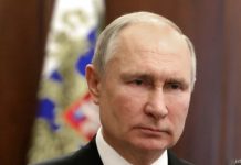 YouTube начал маркировать фильм с Путиным о Крыме как «оскорбительный»