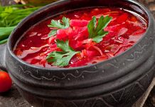 Борщ наш! РИА «Новости» и «Вести» выдали публикацию российского агентства за международное «признание» борща российским