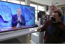 «Россия перетянула сомневающихся в Крыму»: как работает кремлевская дезинформация