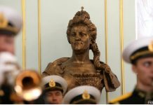 Ливадийский клуб: курс на легализацию и оправдание имперской политики