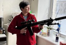 Захарова без всяких оснований объявила фейком статью в The Times об украинке, купившей оружие, чтобы защищать родину