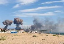 «Взрывов нет, но вы держитесь». Як вибухи в Криму контузили «побєдобєсов» та викрили імпотенцію Кремля