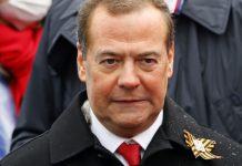 Медведєв визнає, що Росія програє: дайджест пропаганди за 10 січня