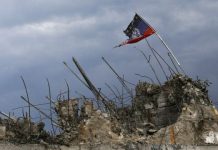 Путін хотів посіяти вітер в Україні, а пожене бурю в Росії: дайджест пропаганди за 2 березня