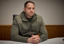 Фейк РИА «Новости»: глава офиса Зеленского не знает, как сражаться дальше, отказавшись от территориальных уступок