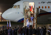 “Esto no sólo es ridículo, sino también peligroso”. Agente de inteligencia ruso “comparado” con los periodistas encarcelados por Rusia