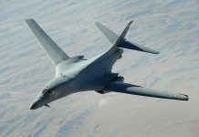 Российские СМИ сообщили об отказе США от бомбардировщиков Lancer из-за России, сославшись на юриста, замешанного в растрате бюджетных денег