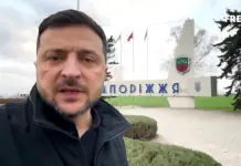 Кремлевские СМИ объявили фейком видеообращение Зеленского на фоне стелы в Запорожье. За признак фейка выдали обычную монтажную склейку