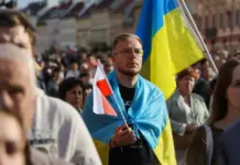 Фейк РИА «Новости»: большинство украинцев, живущих в Польше, не собираются возвращаться домой